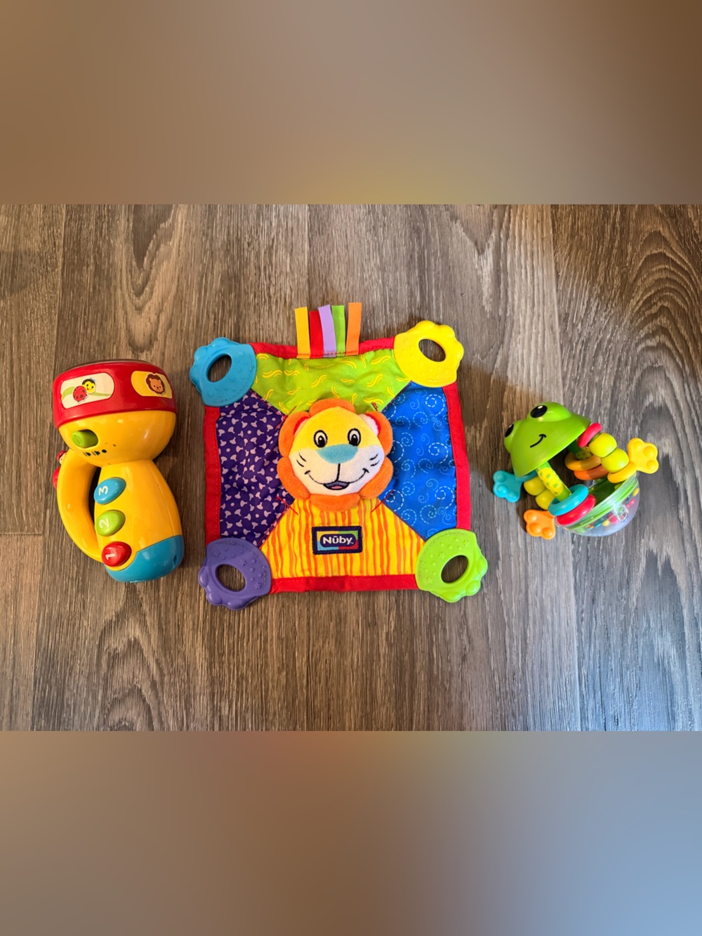 Bundle of baby toys!!